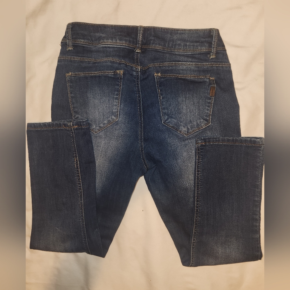 Blue Jean Capris - Picture 6 of 11